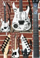 Kirk Hammett KH-2 Ouija guitare blanche Touche palissandre un corps de pièce Guitare électrique