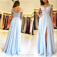 Novos vestidos de dama de honra azul barato para casamentos chiffon lace apliques lateral frisado lado split chão comprimento backless forma formal de vestidos de honra