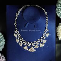 High- end Luxurious Ball Lady Necklace Party gathering Sector...