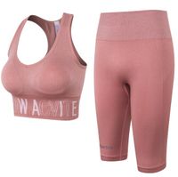 9 Sex and the City Fashion Things That Would Never Happen in Real Life 9 Sex and the City Fashion Things That Would Never Happen in Real Life