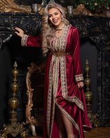 Moroccan Caftan Vestidos Beads Mão Trabalho muçulmana detalhe Borgonha ouro manga longa árabe Abaya Prom Dress robe de soiree
