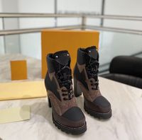 مارتن الأحذية النسائية الأحذية البريطانية 2021 قاطرة واحدة سميكة أسفل عالية هيل قماش قصيرة