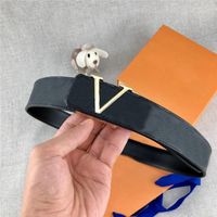 Mode solrosor tryckta bälten Big Metal Letter Buckle Belt Designer Män Läderbälten med frimärken Ceinture