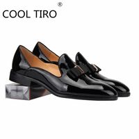 Cool Tiro Fashion Mens Loafers shoes bow tie Black Patent leather Slip On Moccasins Luxury smoking Flats men Wedding dress Shoes 220113
