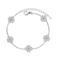 Trendy 0.64ct D Color Moissanite Diamond Five Clover Armband Kvinnliga Smycken 100% 925 Sterling Silver Flower Födelsedag