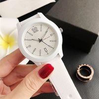 Krokodilquarz-Armbanduhren für Frauen Männer Unisex mit Tier-Stil-Zifferblatt-Silikon-Band-Uhr LA12