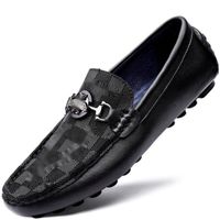 Мужские туфли вскользь на открытом воздухе Loafers 2021 новая искусственная кожаная кожаные кроссовки смешанные цвета скольжения на весне осень мода классическая комфортная простота круглая носок