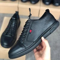 Siyah Deri Erkek Loafer Ayakkabı Klasik Stil Slip-On Rahat Ayakkabı Erkekler Elbise Pik Tekne Loafdesigner Ayakkabı