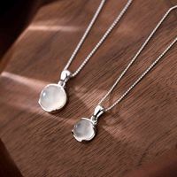 Necklac and white round Moonstone pendants, sier plated, women's luxury jewelry, clavicle chains, short necklac