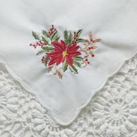 Conjunto de 12 pañuelos Tela de tela de algodón blanco Hankies de boda Edges festoneados Hanky ​​Bordado Floral 30 * 30 cm