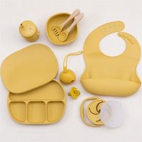 7Pcs 1Set Silicone Cookware Baby Feeding Solid Food Children's Tableware Waterproof Bib Sucker Dishes Plate Drinking Cup 220228