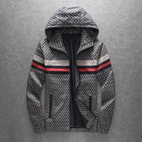 Alta Qualidade Homens Jacket Hooded Listrado Grande Designer de Design de Design de Outono com chapéu Casaco Outerwear 4xL 5XL 2556 201105