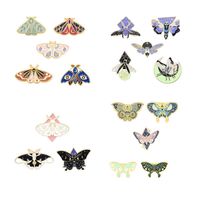 Yaratıcı hayvan broş zarif tasarım karikatür aydınlık kelebek 18 parça set rozeti aksesuarları