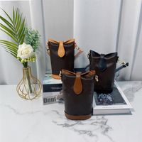 22 Famous designer luxury fashion wallets Bucket bag Classic lady Shoulder Bags leather Cylindrical mini handbag With box letter p297P