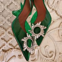 Amina Muaddi Dress Shoes Designer Classic Begum Sunflower Buckle Hebilla Decorativa Sandalias de cristal PVC Sandalias PVC PVC Sandalia para mujer