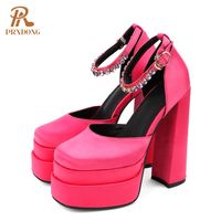 Compre al por mayor Zapatillas Negras Rojas Zapatos Tacon Grueso de bajo  precio \u0026 de calidad con envío gratuito | Es.DHgate