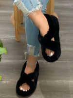 Slippers 2022 Winter Furry confortável de baixo plano de tamanho grande sandálias de mulheres em casa por atacado 1