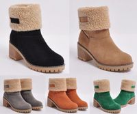 Novo Designer Boots Mulheres Senhoras Soft Fur Inverno Botas de Neve Triplo Black Clássico Chestnut Ankle Boots Classic Moda Booties Senhora