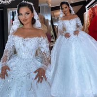 Luxury Crystal Ball Gown Wedding Dress Bateau Glitter Dubai Pärlor Lace Appliques Pärlor Bröllopklänningar Skräddarsydda Princess Vestidos de Novia