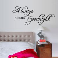 Küssen Sie mich immer gute Nacht Kinder Schlafzimmer Wandabziehbild-Zitat 2003 dekoratives adsisivo deparde wandaufkleber1