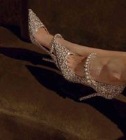 2022 새로운 가죽 얕은 입 메리 제인 뾰족한 다이아몬드 진주 신발 얇은 발 뒤꿈치 하이힐 여자의 결혼식 신발 여성의