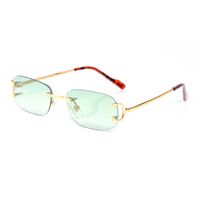 Luxuriöse Herren Designer Sonnenbrille für Frauen Marke Vintage Sonnenbrille Frameless Quadratische Farbverlauf Gestreifte Geometrische Retro Sonnenbrille Weibliche Eyewear UV400 Brillen