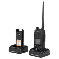 EE. UU. Walkie Talkie Pofung DMR-1702 5W 2200MAH Color SSCREEN UV Segmento Dual con cargador dividido GPS y antena desmontable Adult Digital A10