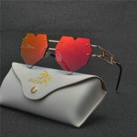 2020 Moda Tasarım Aşk Kalp Güneş Gözlüğü Marka Kadınlar Çerçevesiz Güneş Gözlükleri Pembe Kırmızı Zarif Shades Lady Vintage Gözlük Fml