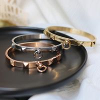 Women's rivet Snap bracelet wristband 18K gold plated no box