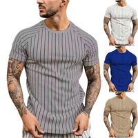T-shirt da uomo T-shirt muscolari strisce verticali stampate tees maschili casual o collo manica corta T-shirt Tops