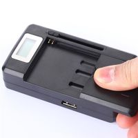 New Mobile Universal Battery Charger LCD Indicator Screen For Cell Phones USB-Port Promotion Whole Free DHL EU US pluga32 a31