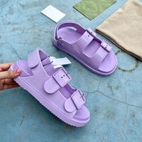 Top-Qualität Frauen Sandalen Mini-Doppel-G-Gummi-Schuhe Designer-Plattform Hookloop Sandale Gelee Massive Schwarz-Lila mit zwei Riemenschnallen Flachrutsche 299