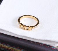 Bagandes de mode Gold Lettre Anneaux Bague pour Lady Femmes Party Lovers De Mariage Gift Engagement Bijoux avec boîte