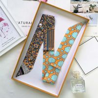 Bufanda de moda para las bufandas de la moda de las mujeres bufandas de lujo de la marca de lujo con patrones florales Top Cuchador de cuello de cuello 5 * 100
