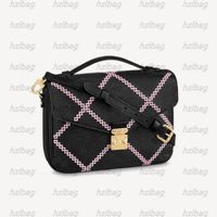 Pochette Cross Body Bolsa 2022 Mujer Metis Handbag Negro Blanco Acolchado Relibrado en relieve S-Lock S-Lock Stripe Bolsas Bolsos M46028