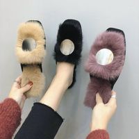 Pantoufles Fourrure coréenne 2021 Chaussures d'hiver Femme Fashion Fashion Boucles Rétro Cheveux Flip Tongs Cool Pantoufle extérieur Slid