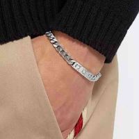 2021 Lyxig designer Bangles Smycken Kvinnor Rose Love Armband Bangle Stainless Steel Gold Lover Heart Armband för födelsedagspresent med