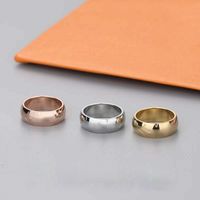 Высокое качество Оптовая торговля Simple Ring Fashion 18K Золотое кольцо Мужская и женская эксклюзивная пара с обручальным кольцом