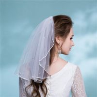 女の子の短いヴェローデノヴィアコルトーのための中国の直接輝く銀のラインストーンの肩の肩の長さの結婚式のブライダルベール