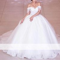 Robes de mariée en dentelle de luxe en dentelle 2022 Nouveau Élégant Épaule Tulle Tulle Bridal Robes De Mariée Sweetheart Princess Robe de mariée