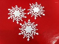 Décorations de Noël 20pcs Snowflake 7cm Feutre de mariage Fête de mariage Décor DIY Scène de bricolage Ornement Décoration Fournitures1
