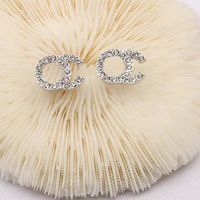 Çok Stil 20 Renk 18 K Altın Kaplama Moda Tasarımcılar Mektuplar Saplama Lüks Kadınlar Uzun Küpe Kristal Rhinestone Inci Küpe Düğün Takı Aksesuarları