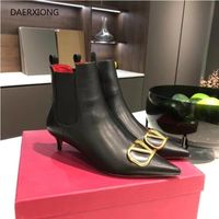 Stiefel 2021Fashion Designer High Heels Metall spitz zee Tode Niedrige Ferse Frauen 4,5 cm Rindsleder 35-41 mit rechts v