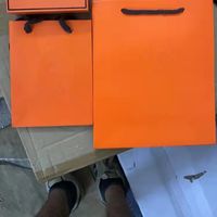 Luxus Orange Mode Armreif Armband Lederkiste und Tragetasche Hohe Qualität Verpackung Schmuckschatulle Sets H025