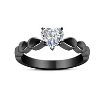 Nieuwe dames hot koop mode zwart goud vier-klauw diamant ring liefde hart ingelegd zirkoon koperen ring sieraden groothandel