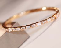 V Gold Matériel Top Qualité Bracelet de design Dernier Qualité avec Diamomd et Nature Shell pour Femmes Fête Engagement Bijoux Cadeau PS3732