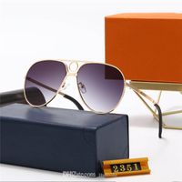 1 stücke Mode Runde Sonnenbrille Brille Sonnenbrille Designer Marke Schwarz Metall Rahmen Dunkel 50mm Glas Linsen für Herren Damen Bessere braune Fälle