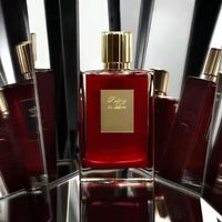 Yeni Kadınlar Için Toptan Parfüm Hava Spreyi Haddeleme Aşık 50 ml Kırmızı Şişe Uzun Ömürlü Zaman Kadın Sprey Lady Tütsü Köln