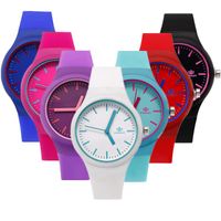 Armbanduhren Drop 2021 Lässige Mode Jelly Silikon Kinderuhr Damenquarz Gummi Sport Frauen Uhr