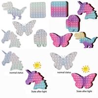Dekompression Spielzeug Farbwechsel Zappeln Push Blase Fingertip Spielzeug Lichtänderungen können dazu beitragen, Autismus zu lindern